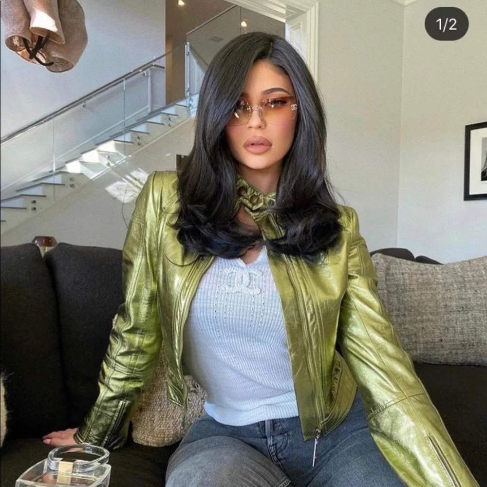 CHANEL Silver Temple Rimless Sunglasses with Pink Gradient Lenses